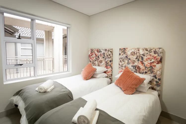 Apartment 68, 1 on York