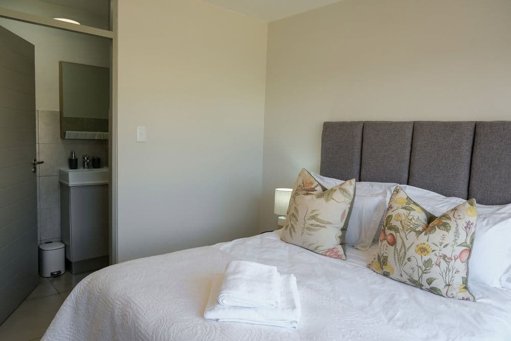 1 on York Apartment 58 — photo 2